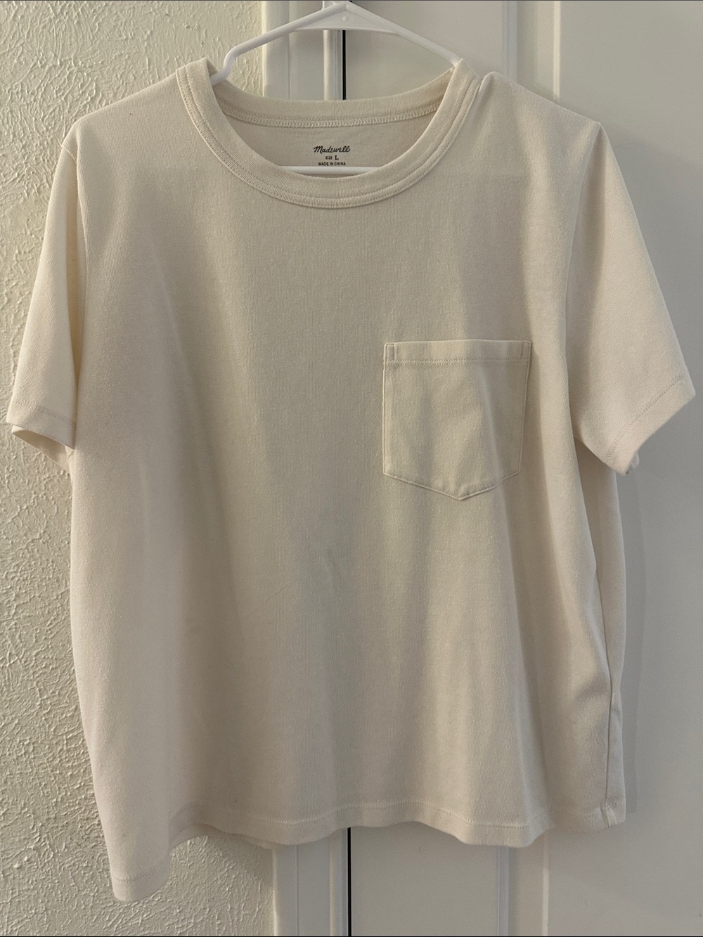 Madewell women’s Cream Short-Sleeve Pocket Tee